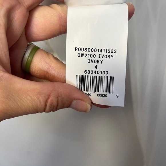 David’s Bridal NWT Shear Wedding Ivory Cover Long Sleeve Sz 4 - Picture 5 of 8